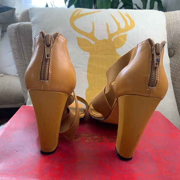 Heels - Picture 2 of 4